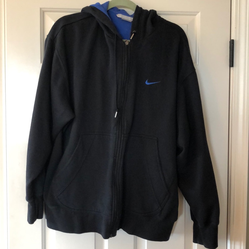 Nike men’s zipped cardigan size Large.